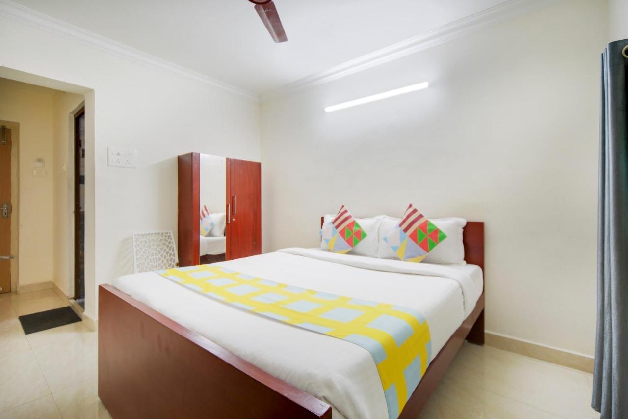 Hotel Yadvik Čennai Exteriér fotografie